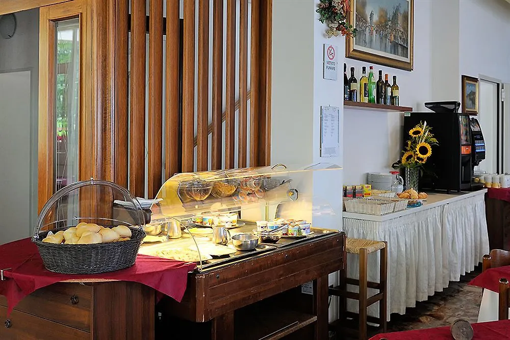 Hotel Samoa ريميني 3*,